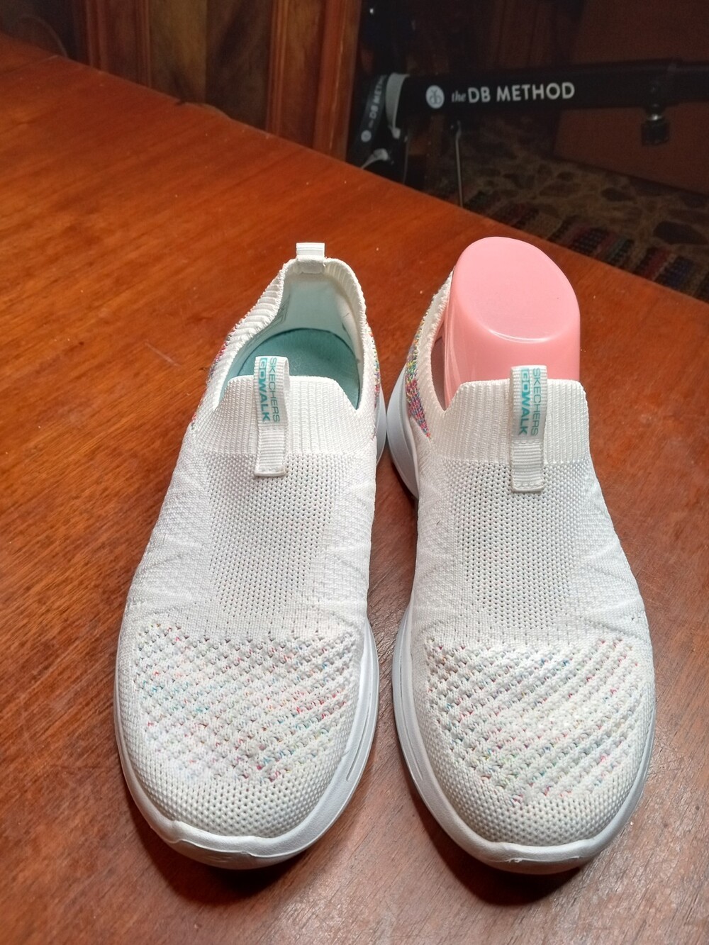 Skechers GOwalk White Arch Fit Washable Slip-Ons Fun Times New Sneakers Shoe 7M